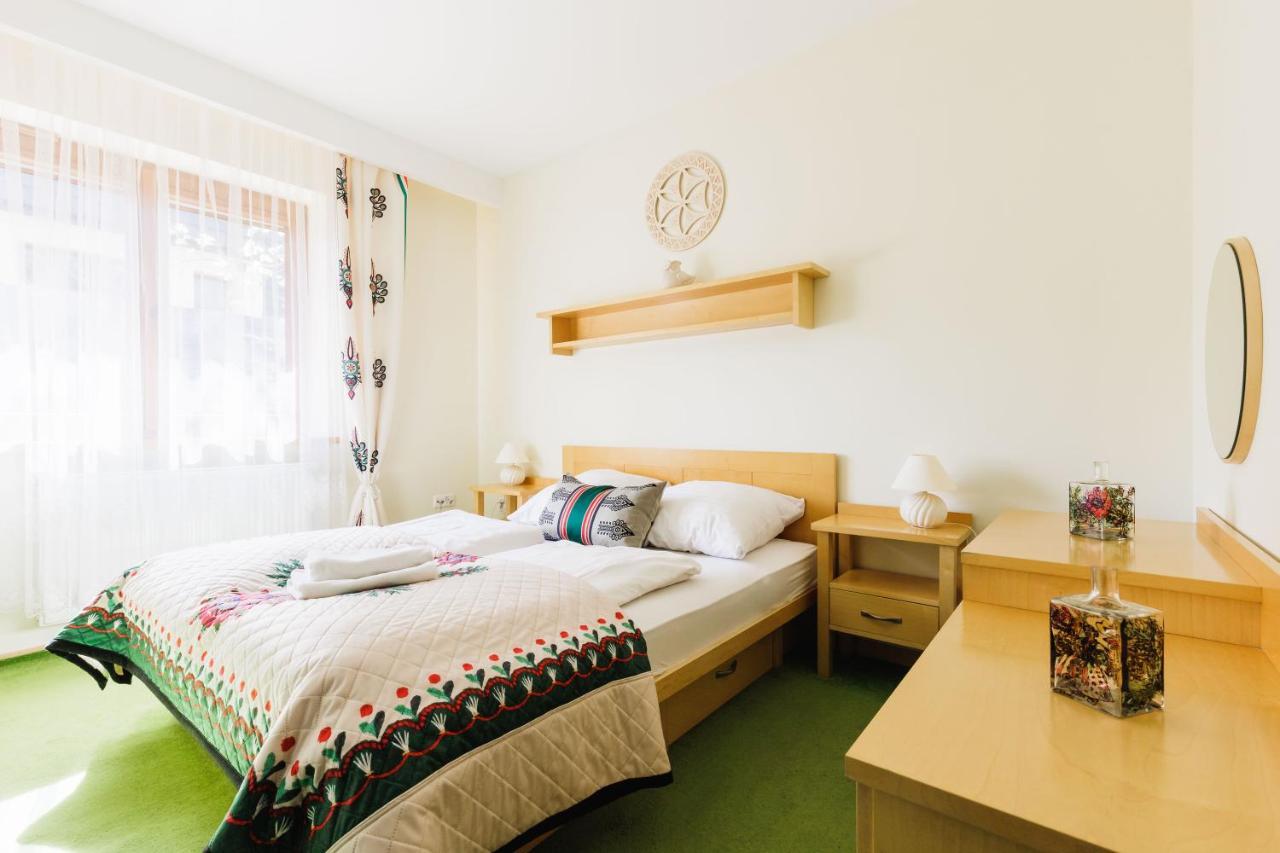 Apartamenty Chata Pod Reglami ザコパネ エクステリア 写真